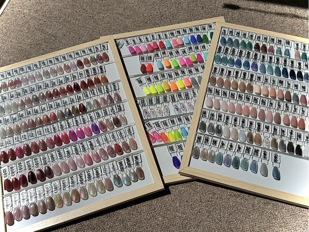 300色以上のカラーサンプル